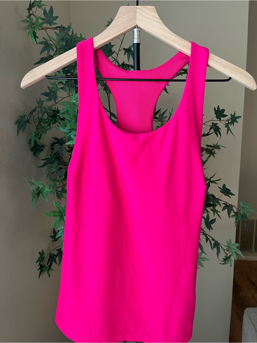 Xersion Neon Pink Mesh Racerback Workout Tank Top